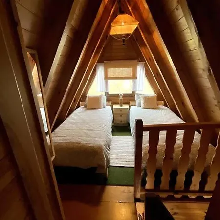 Uroczy Domek Skibowka Na Kaszubach Holiday home Kistowo